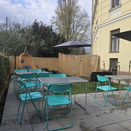Loevly Shared 6Br With Garden Near Danube & Millenium City ウィーン エクステリア 写真